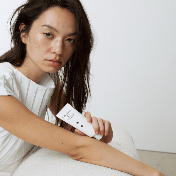 Lightweight B-LAB night cream for dry, reactive skin with Centella, niacinamide and panthenol to restore the skin barrier