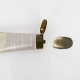 BRMUD mineral-rich face mask – Detoxifying clay mask that absorbs excess sebum and impurities for a clearer complexion