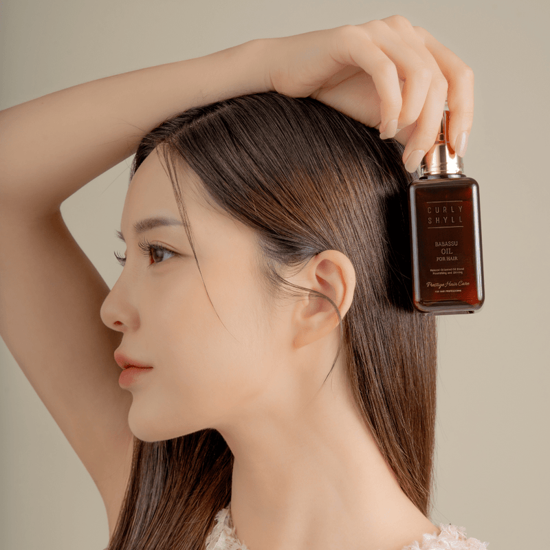 CURLYSHYLL multi-use hair oil for moisture and heat protection