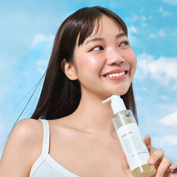 Eqqualberry Daily Glow Cleanser – creamy, berry-infused facial cleanser with hydrating macadamia oil and soothing frankincense for a radiant, balanced complexion.