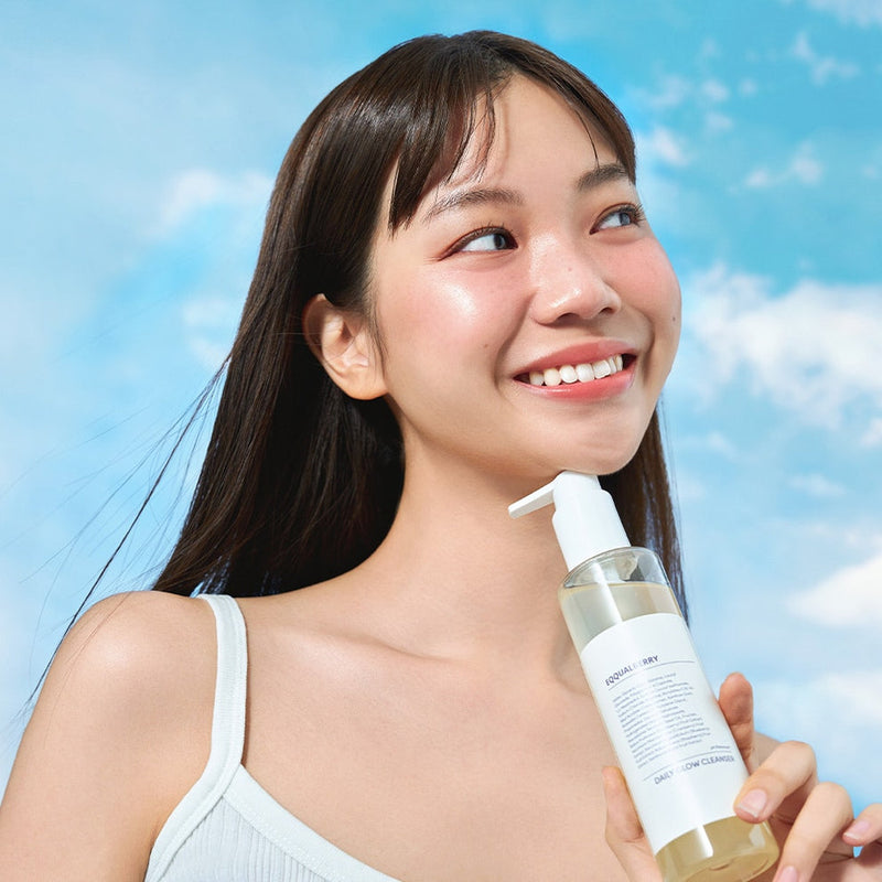 Eqqualberry Daily Glow Cleanser – creamy, berry-infused facial cleanser with hydrating macadamia oil and soothing frankincense for a radiant, balanced complexion.
