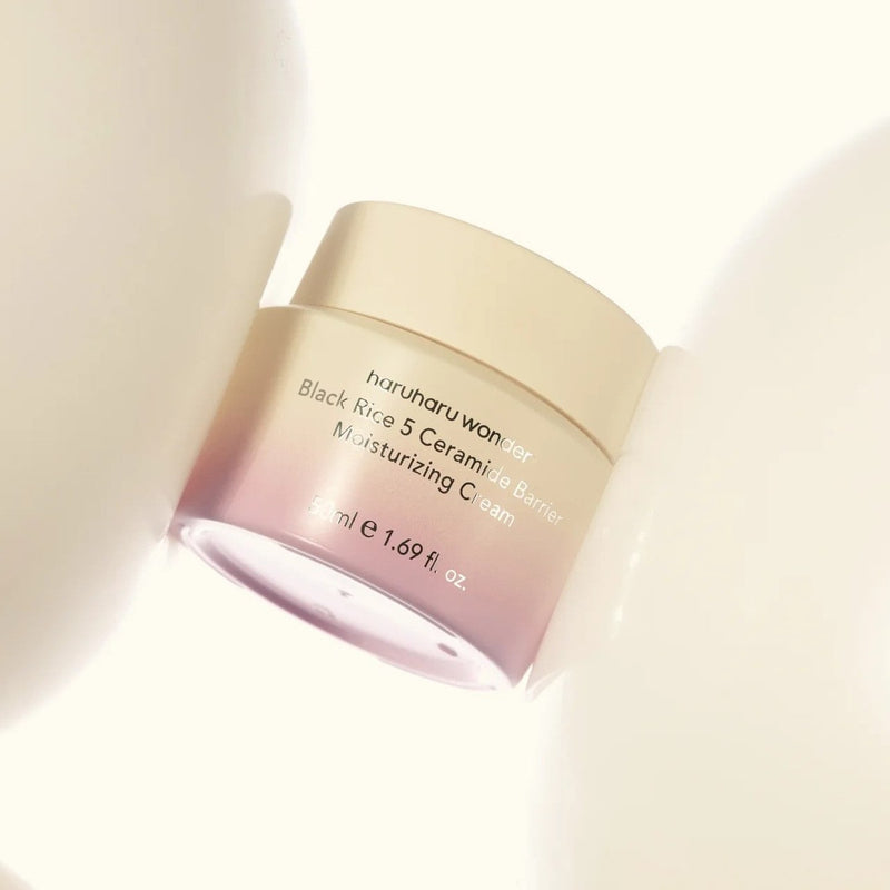 Vegan fragrance-free Korean face cream with black rice extract and ceramides for soft, plump, healthy skin.
