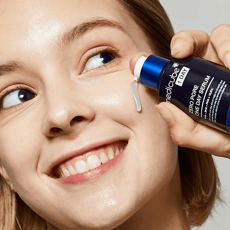 Medicube Zero Pore One Day Serum 30ml - Lightweight serum with BHA for pore-clearing and skin texture improvement.