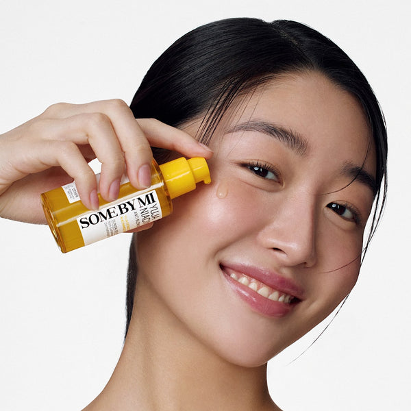 Close-up of SOME BY MI Yuja Niacin Anti-Blemish Serum, a vitamin-rich serum with yuja and niacinamide that fades pigmentation, minimizes acne scars, and boosts skin brightness for clear, glowing skin.